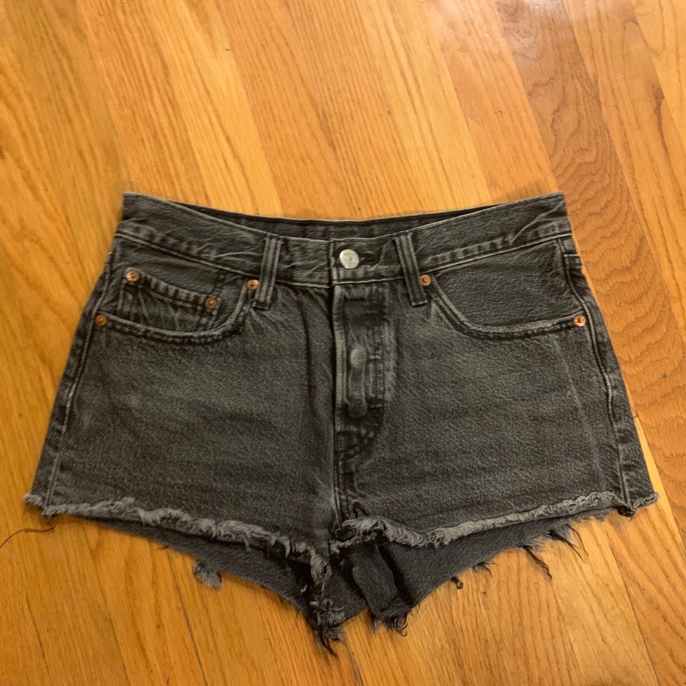 levi shorts